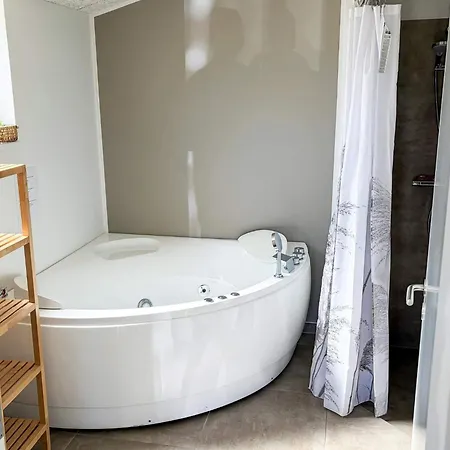 5 Star In * Fårvang
